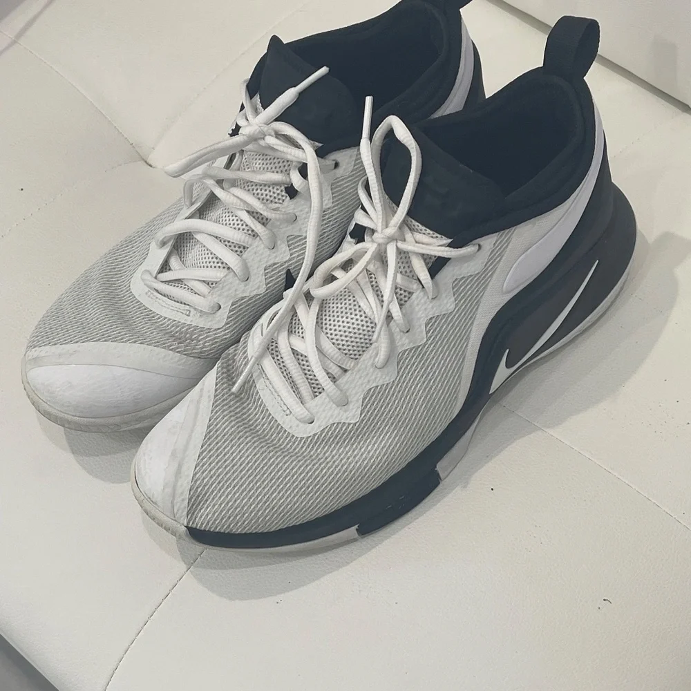 Nike Air Max Impact 2